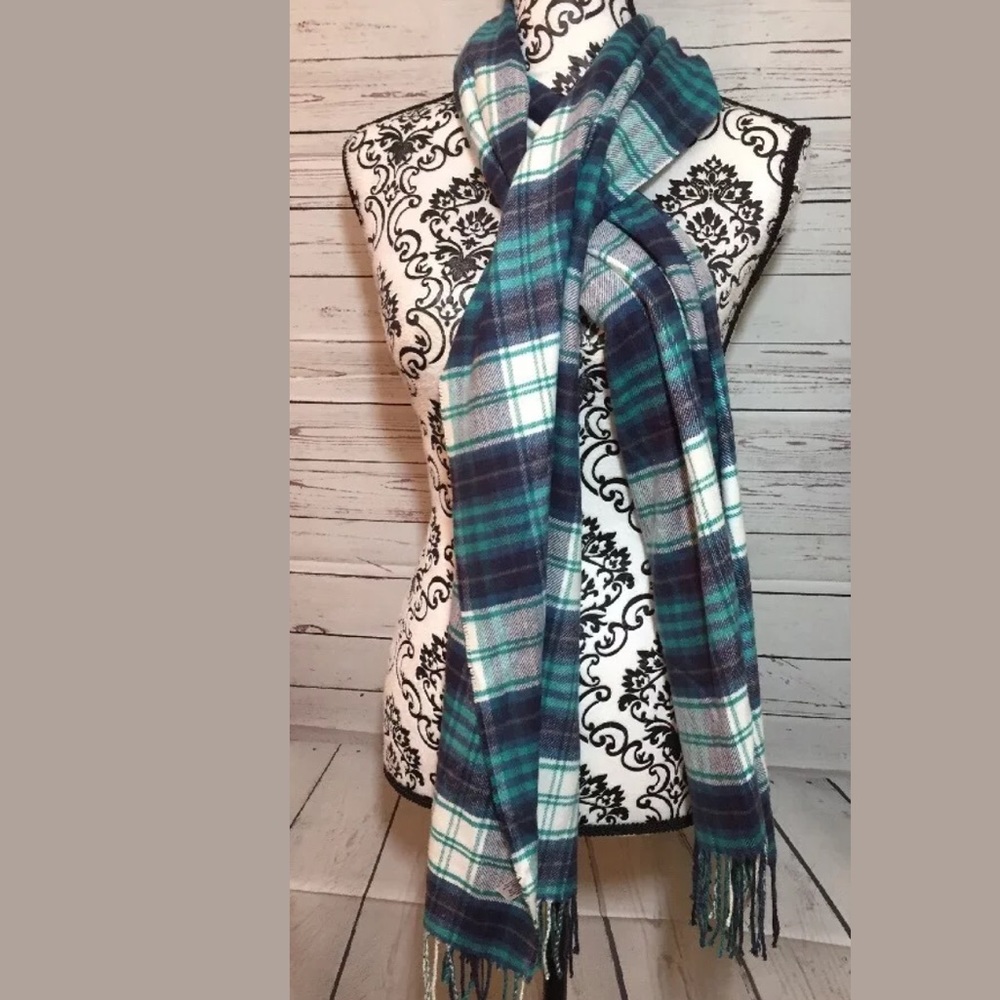 Espirit Plaid Fringed Scarf